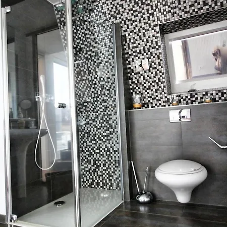 Schwimmendes Ferienhaus Silent 11